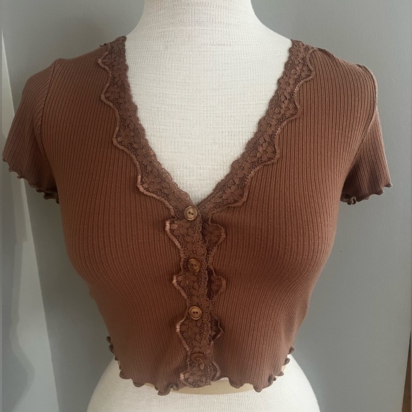 Bozzolo Tops - BOZZOLO Y2K brown v-neck button crop top size small